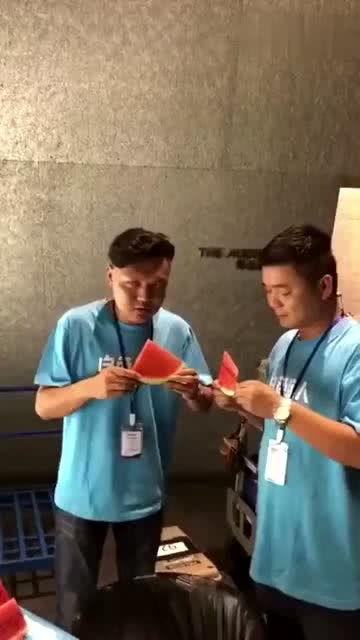 吃瓜是最快的人,揭秘最快的人生体验