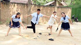 校园教官吃瓜,揭秘校园风云背后的真相