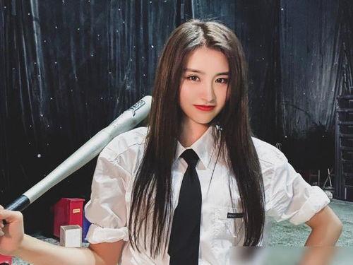 任嘉伦金子涵吃瓜,吃瓜群众直呼“太甜了！”